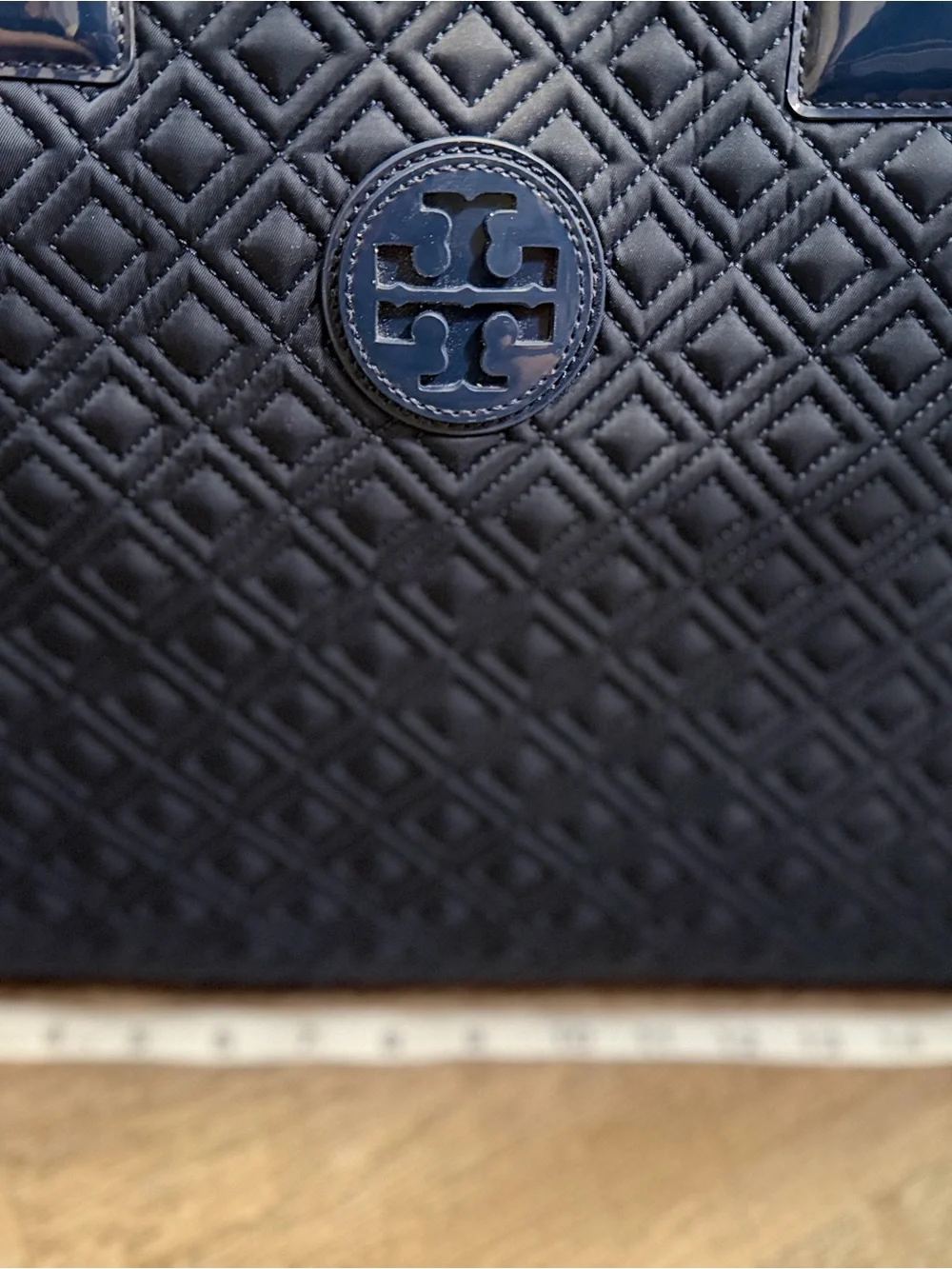 💥 STUNNING EXCELLENT USED CONDITION! Tory Burch Ella Quilted Diamond Tote 💥